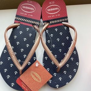 Havaianas girls size 2Y